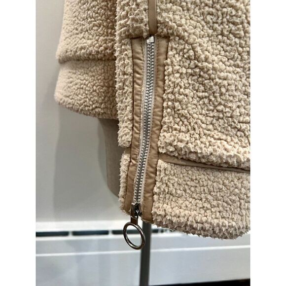 Jonathan Simkhai NWT Abigail Faux Shearling Cargo Jacket in Champagne Size M - Picture 7 of 11